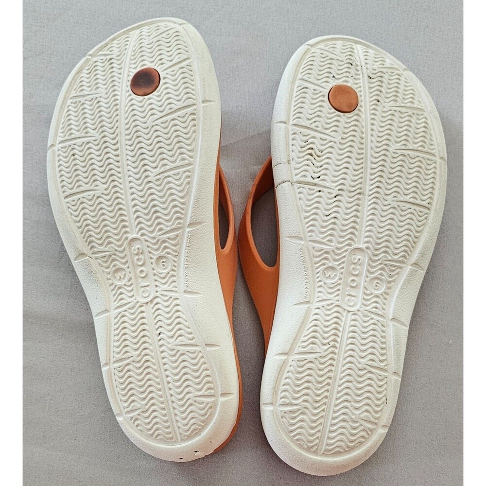 Crocs Swiftwater Women Sz 6 Orange Flip Flops Comfort Sandals Lightweight Beach - Picture 8 of 12